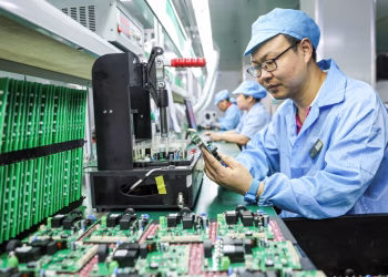 China Restricts EV Battery Tech Exports