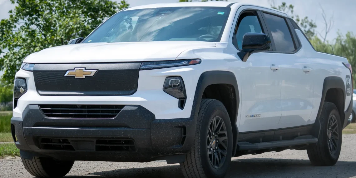 Chevy Silverado EV Breaks 1,000-Mile Range Record