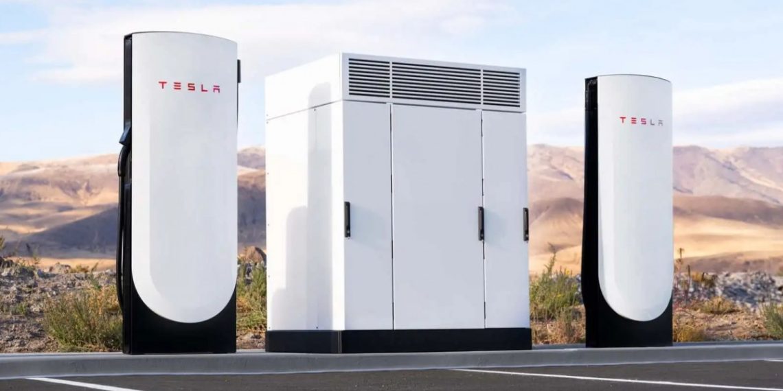 Tesla Launches 500 kW V4 Superchargers in California