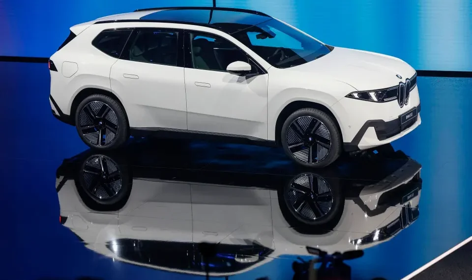 BMW iX3 Wins World Car Award
